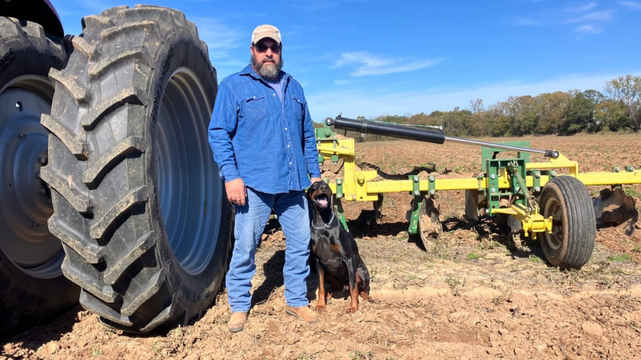 Arkansas soybean farmer filing for bankruptcy still confident Trump's tariffs will pay off any day now