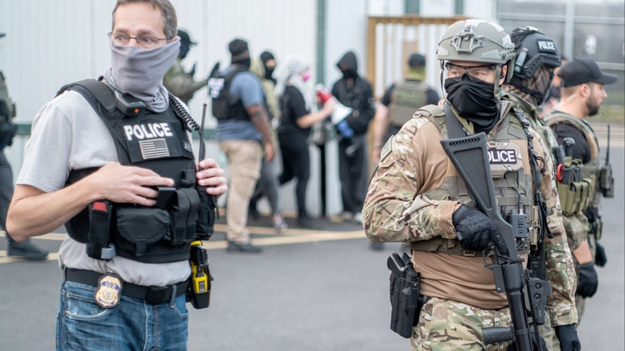 ICE agents can be arrested over unlawful actions, Chicago judge rules in groundbreaking discovery that laws apply to everyone