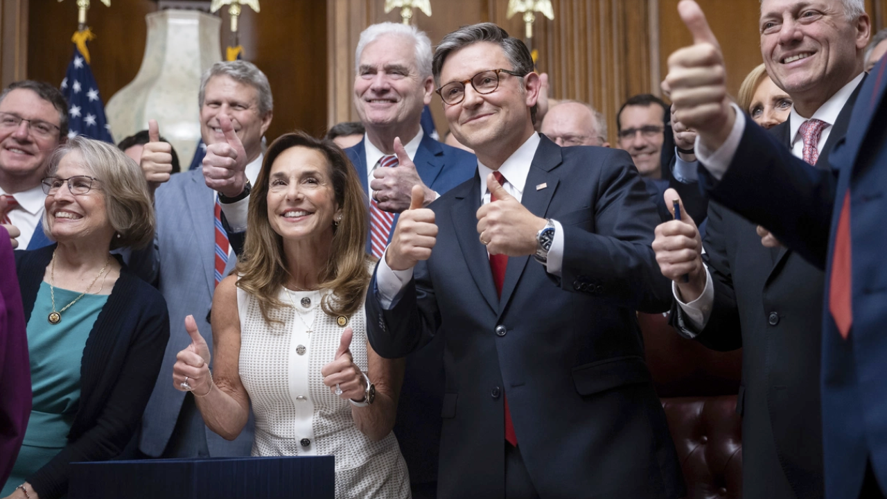Republicans prove 'Trump First' commitment by approving $300m ballroom as 42 million Americans face food insecurity