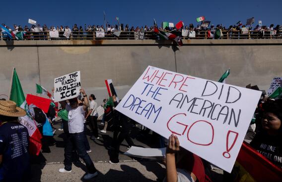 TikTok and mainstream media censor Los Angeles ICE Protest on Saturday as protest against free speech